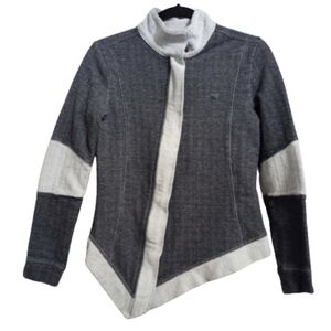 Puma Sweater Size Medium